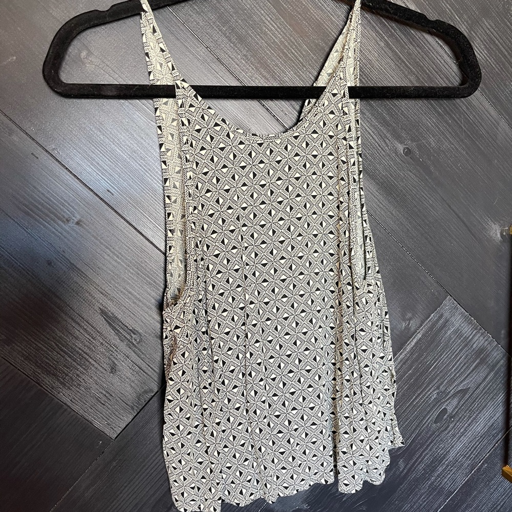 Silence and noise crop top